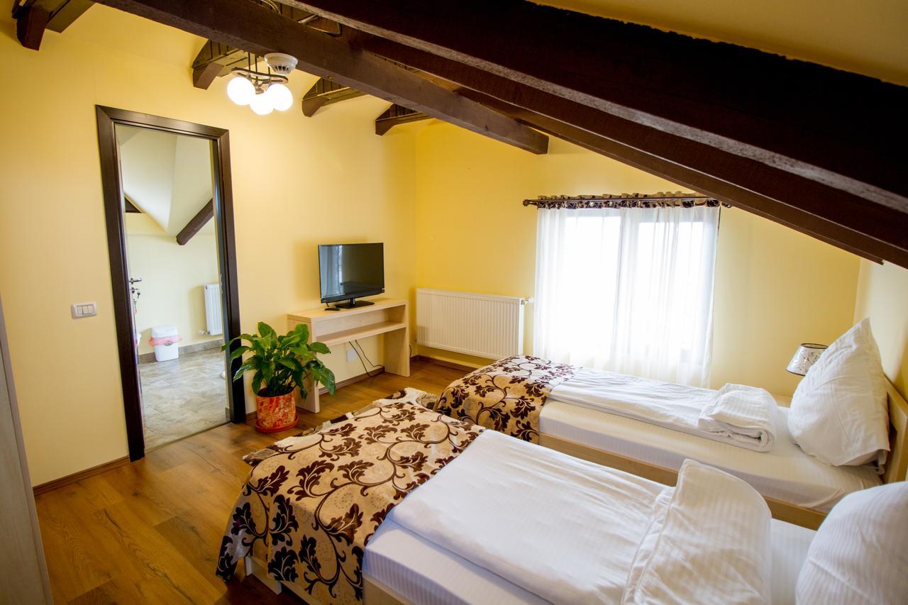 Green Garden Resort Odobesti Zimmer foto