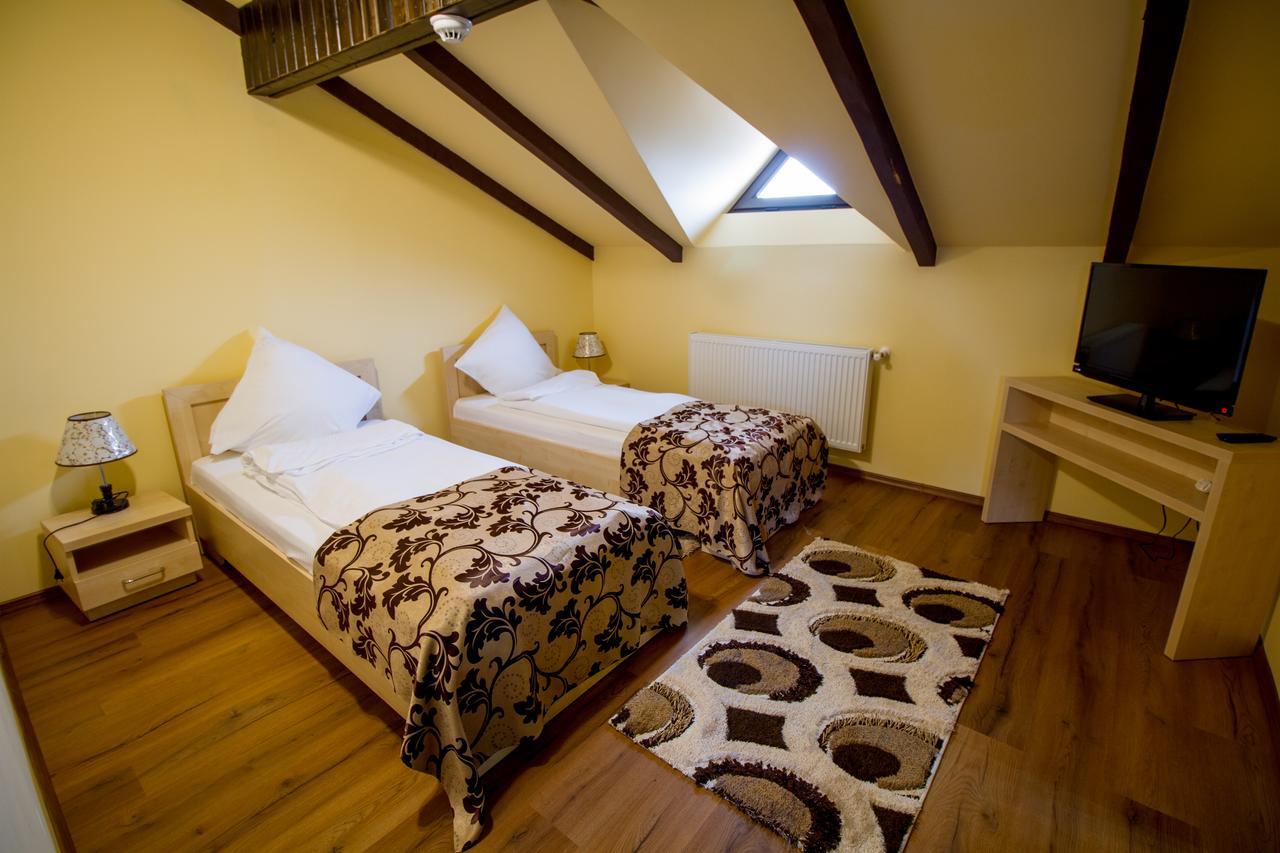 Green Garden Resort Odobesti Zimmer foto
